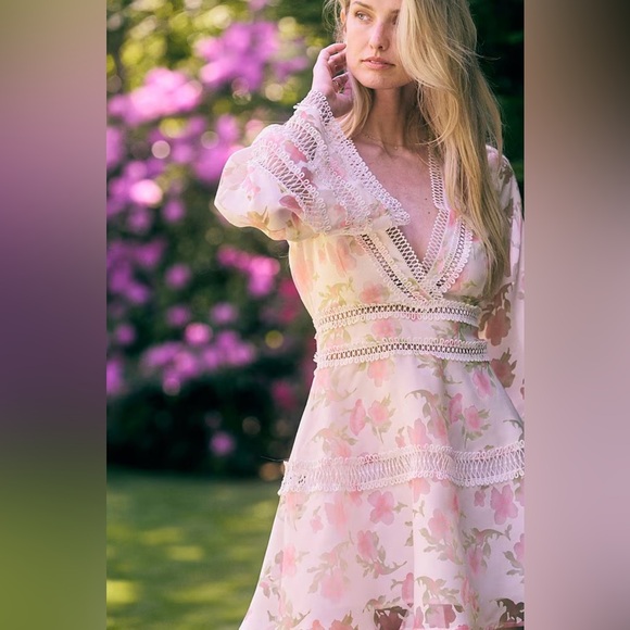 NWT Chic Long Sleeve Floral Dress Size M - Picture 5 of 6